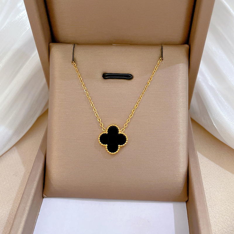 Gold Clover Pendant | Black Onyx Necklace