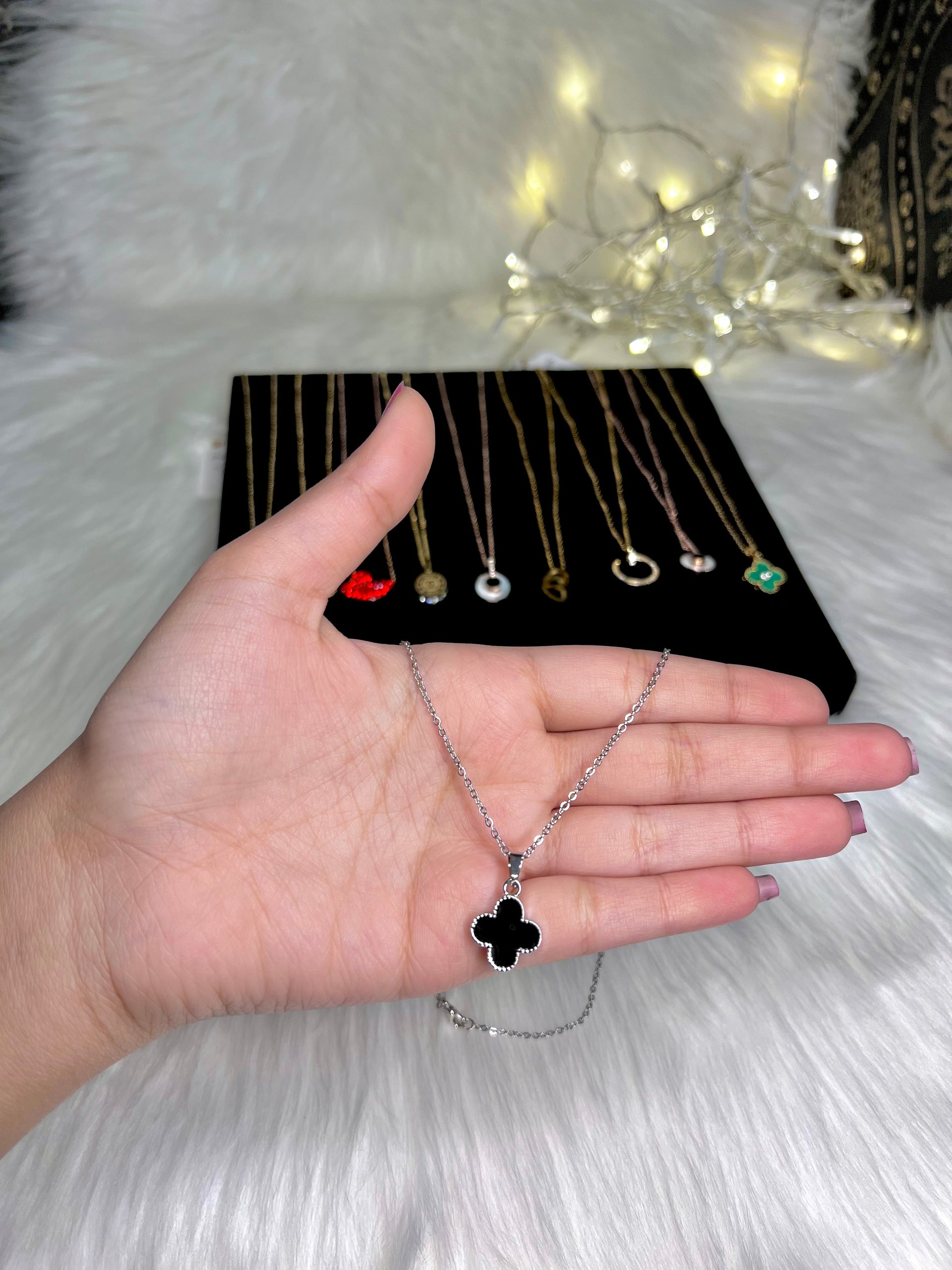 Gold Clover Pendant | Black Onyx Necklace